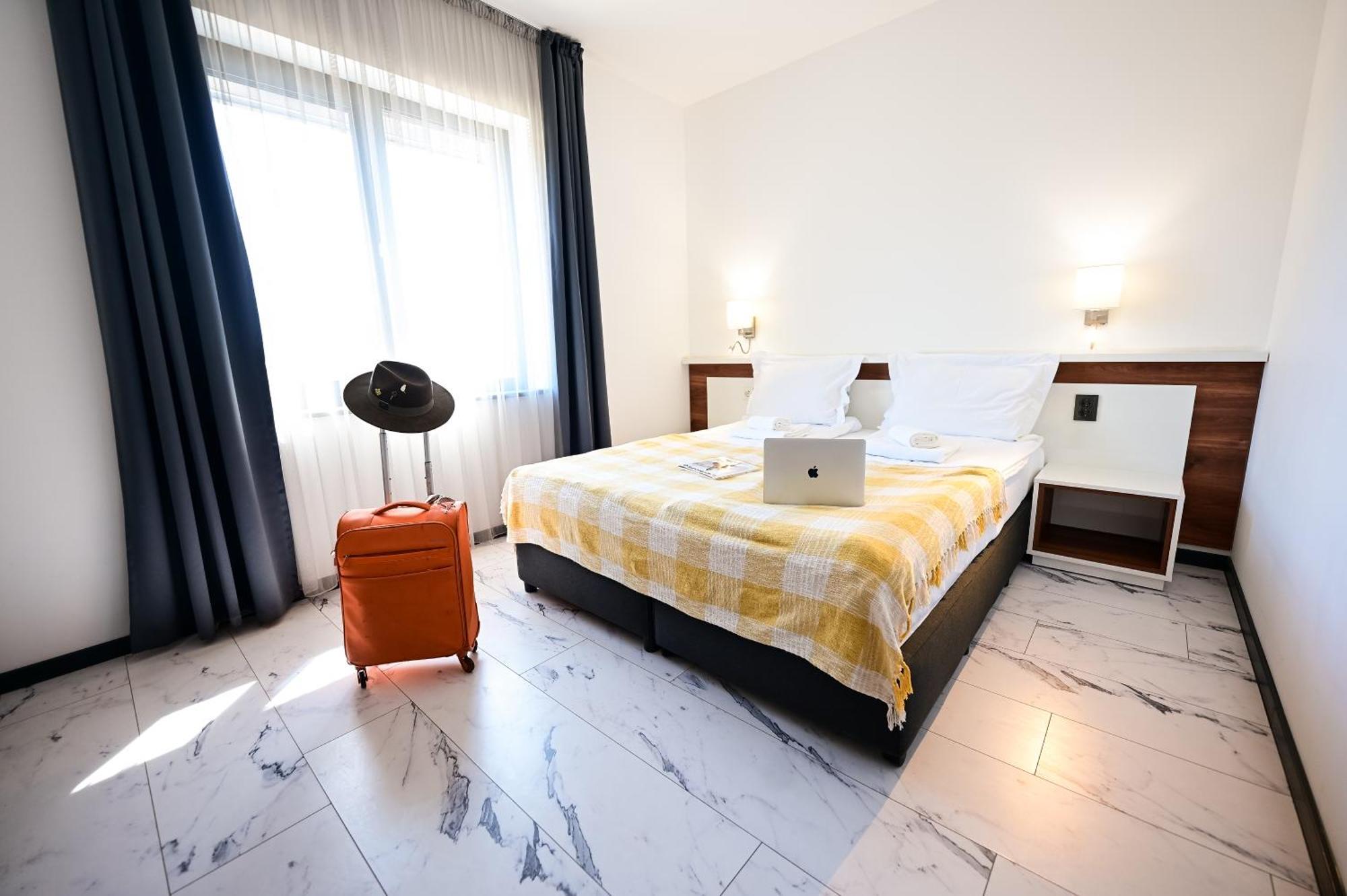 Rubo Hotel Šumen Exteriér fotografie